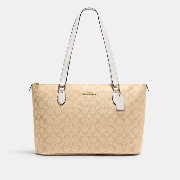 COACH Handbags - NWT Coach Outlet Gallery Tote Bag In Signature Canvas